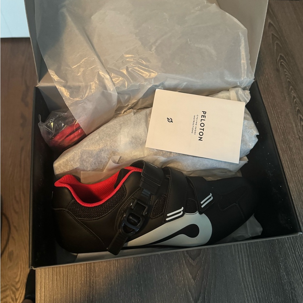 Brand New Men’s Peloton Shoes